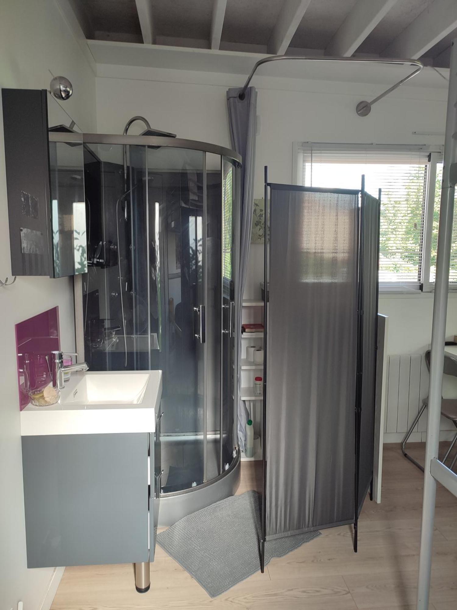 Studio Meuble 1 Piece Entierement Equipe Sans Cloisons Separatives Chavagnes-en-Paillers エクステリア 写真